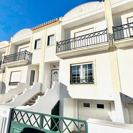 New! - The Surfer Pilot - Baleal 8pax Villa